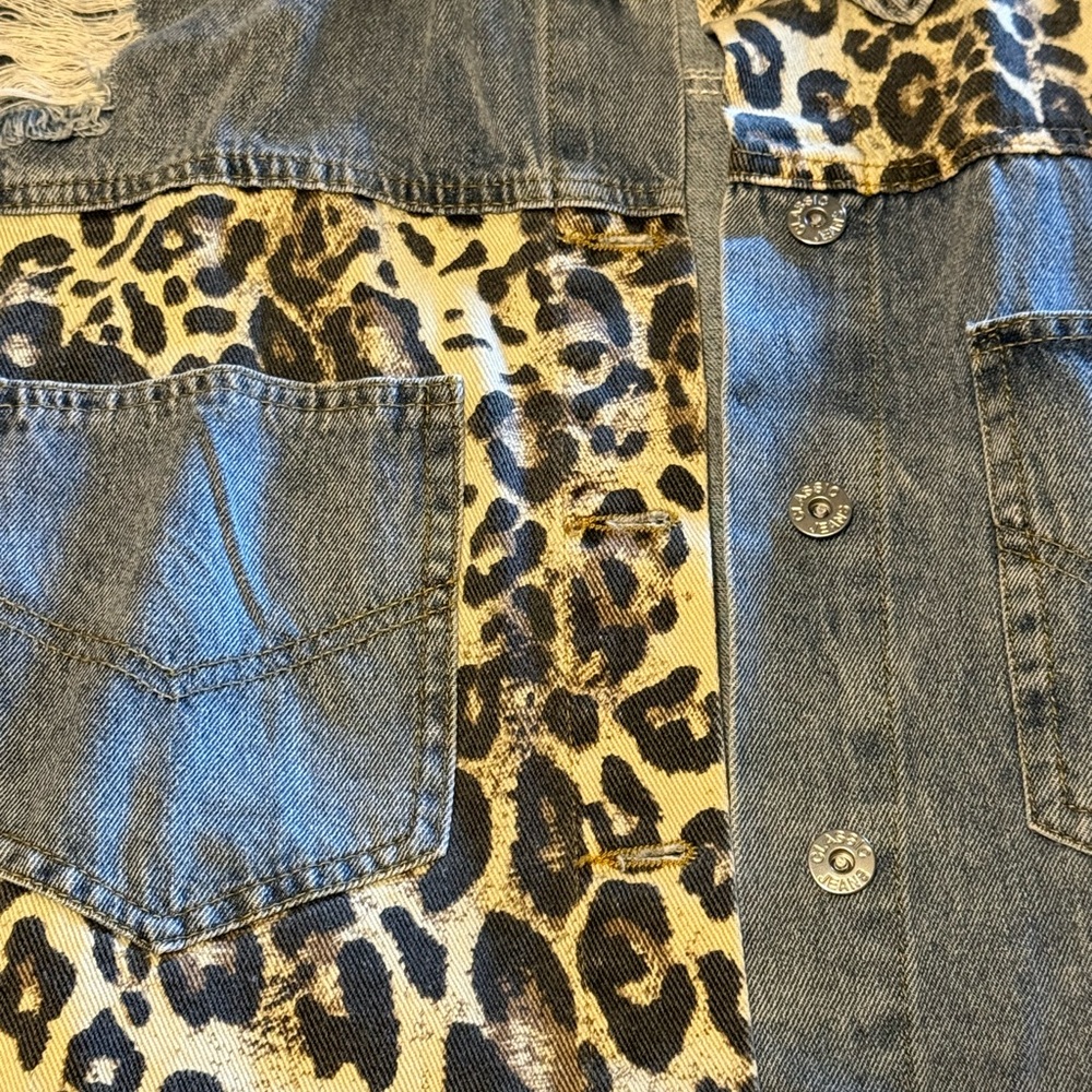 Leopard Patchwork Denim Jacket - Gray with Tan/Bl… - image 6